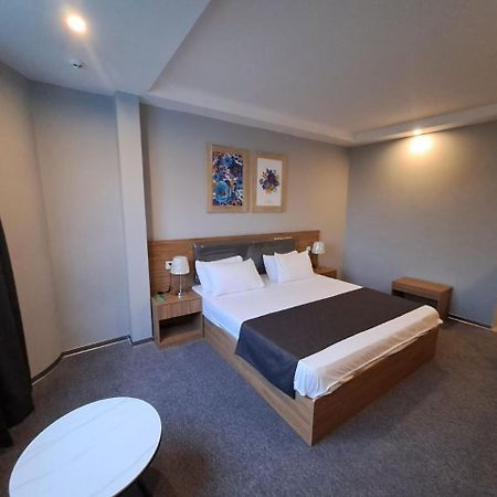 Bed and Breakfast Lavida Abidjan Esterno foto