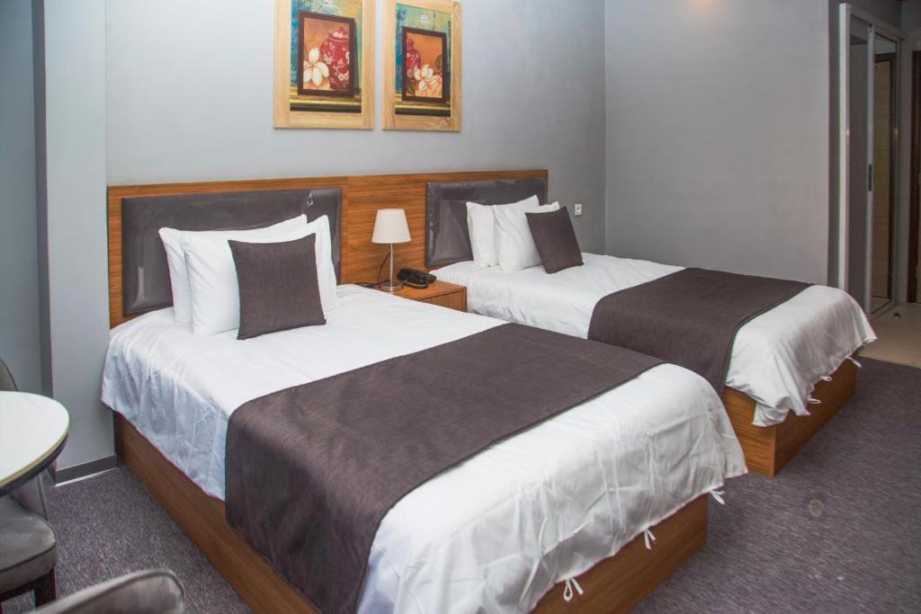 Bed and Breakfast Lavida Abidjan Esterno foto