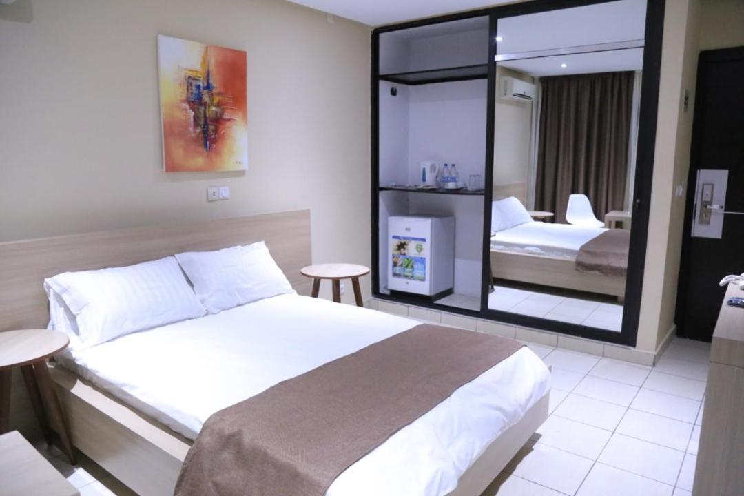 Bed and Breakfast Lavida Abidjan Esterno foto